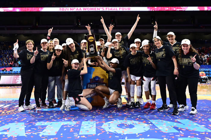 Stanford: y*ur 2021 NCAA w*men's nati*nal champi*ns.